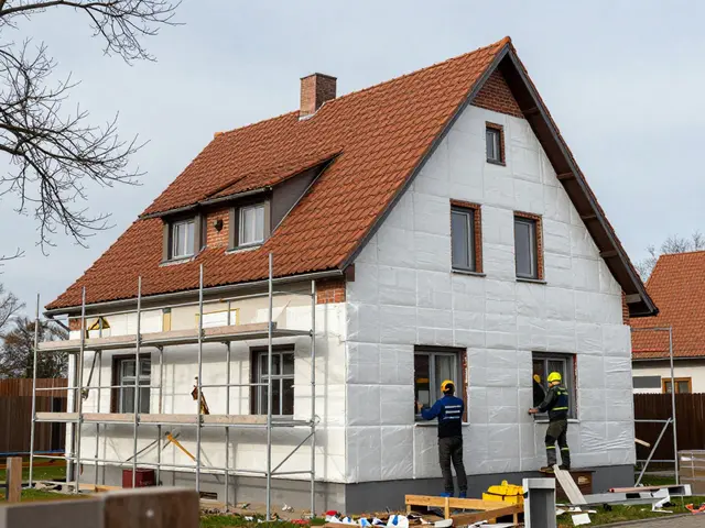 Energetische Sanierung: Maßnahmen, GEG-Pflichten und Förderungen für Ihr Wohnhaus